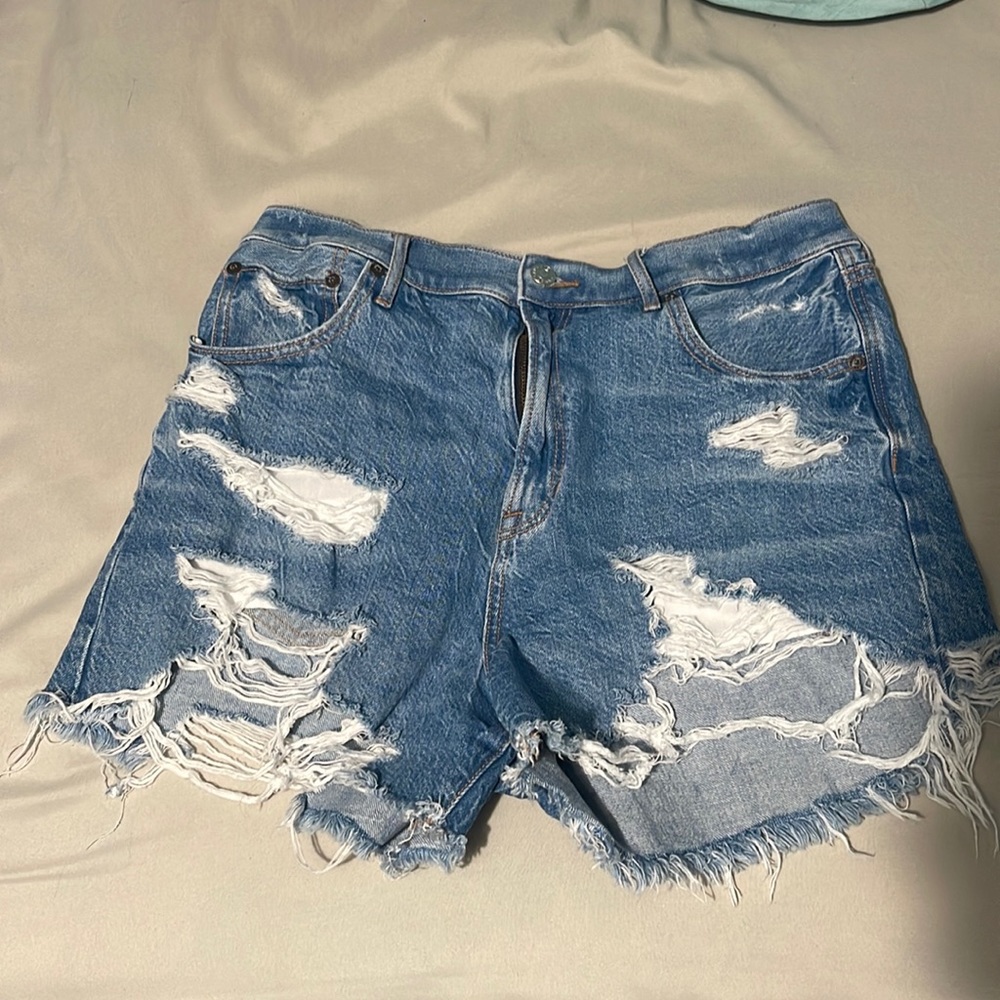 Women’s American Eagle 90’s Boyfriend Denim Shorts